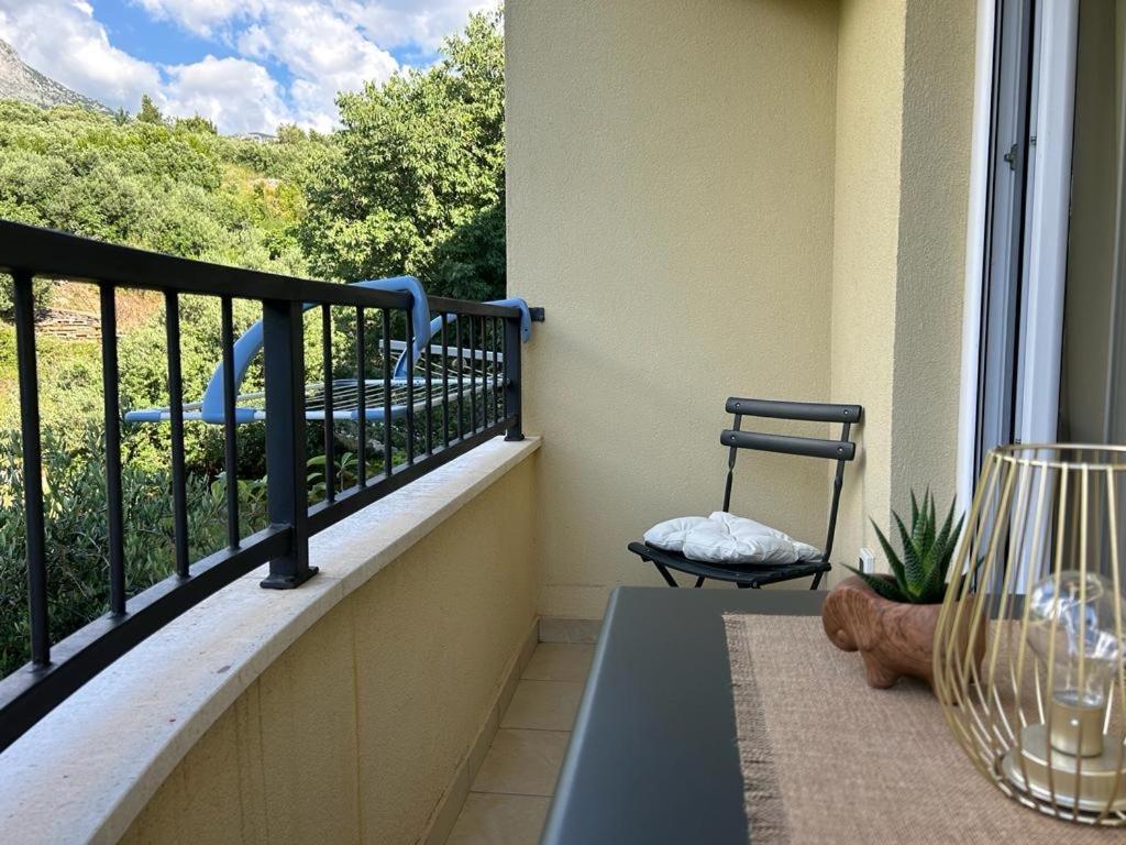 Apartments Niko, Near Beach, Free Parking, Wi-Fi Tucepi Ngoại thất bức ảnh